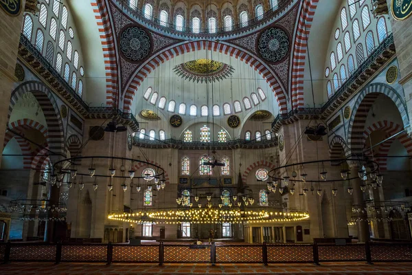 Istambul Turkey September 2017 Detta Det Inre Bönsalen Suleymaniye Moskén — Stockfoto