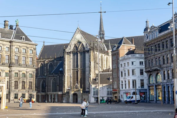 Amsterdam Netherlands Mayıs 2013 Damrak Meydanı Ndaki Kalvinist Kilise Nieuwe — Stok fotoğraf
