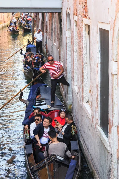 Venice Italien Maj 2018 Oidentifierade Grupper Turister Gör Samtidig Mass — Stockfoto