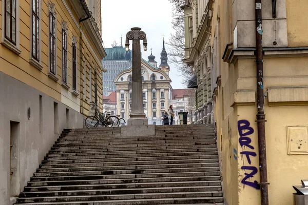 Любляна Словения Марта 2023 Года Вид Лестницу Театральной Колонны Центре — стоковое фото