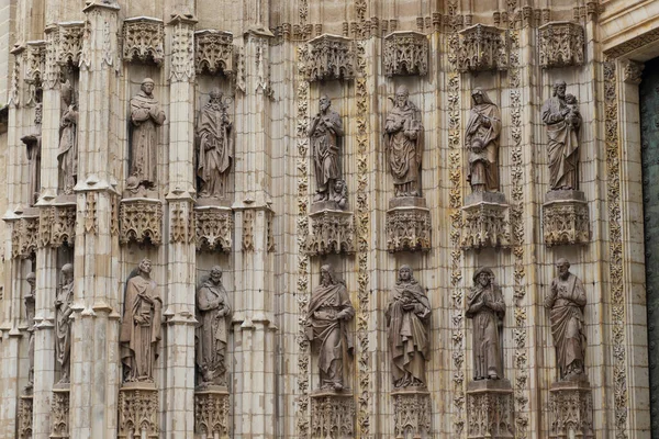 Seville España Mayo 2017 Este Fragmento Fachada Gótica Antigua Catedral —  Fotos de Stock