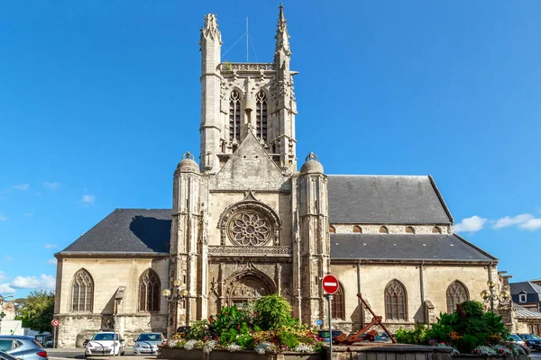 Fecamp フランス 2019年9月1日 これは旧市街の中心部にある聖エティエンヌのゴシック様式の中世の教会です — ストック写真