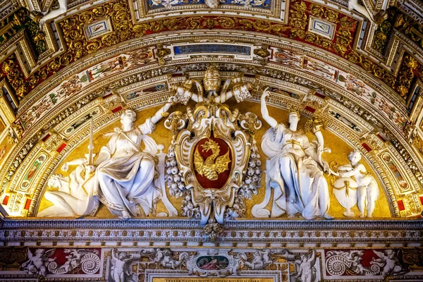 Řím Vatican Března 2023 Toto Erb Papeže Gregotyho Xiii Galerii — Stock fotografie