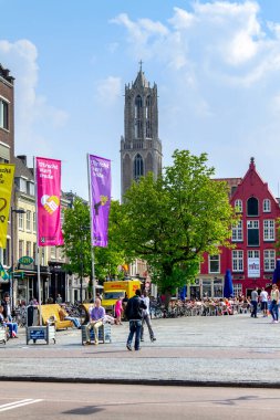 UTRECHT, NETHERLANDS - 6 Mayıs 2013: Burası şehrin tarihi merkezinin merkez meydanı.