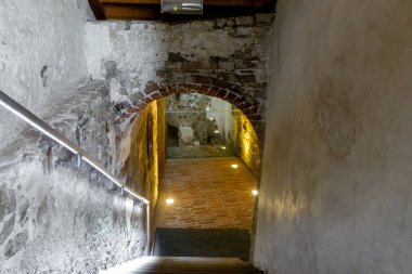 LJUBLJANA, SLOVENIA - MARTH 7, 2023: Bu Ljubljana Kalesi 'nin zindanına bir iniş.