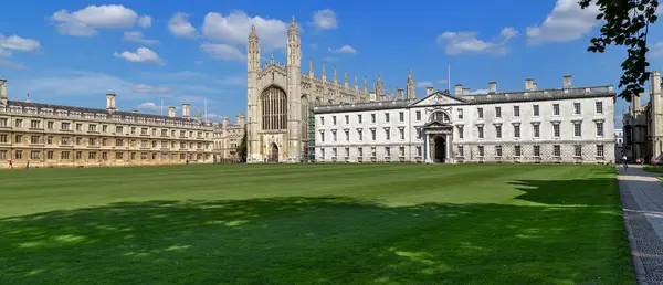 Кембридж Великий Бритаин Сентября 2014 Лужайка Спинах Королевского Колледжа Видом Лицензионные Стоковые Фото