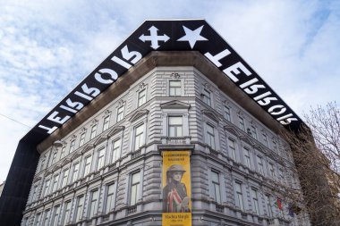 BUDAPEST, HUNGARY - 13 MARTH 2023: Bu Terör Evi 'nin bir parçası, eski Devlet Güvenlik İdaresi binasındaki müze.