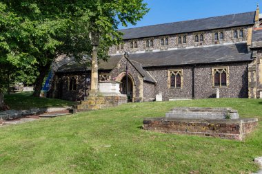 BRIGHTON, GREAT BRITAIN - 16 Eylül 2014: Bu en eski şehir binası - St. Nicholas Kilisesi (14.).