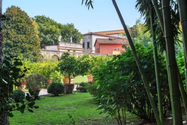 LUCCA, İtalya - 16 Eylül 2018 Bu Palazzo Pfanner parkının bir parçası.