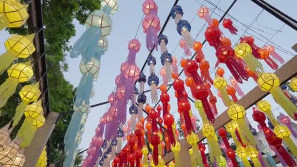 Chiang Mai Thailand November 2022 Large Elaborate Paper Lanterns Hang — Stock Video