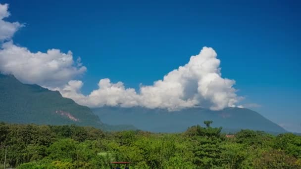 Time Lapse Vue Majestueuse Doi Luang Chiang Dao Dans Nord — Video