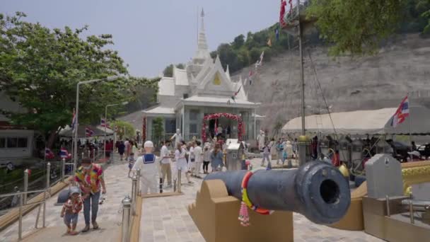 Chumphon Thaiföld 2023 Április Látogatók Jönnek Hogy Leróják Tiszteletüket Krom — Stock videók