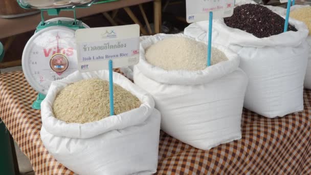 Chiang Mai Tajlandia Maja 2023 Różne Rodzaje Surowca Ryżowego Sprzedaż — Wideo stockowe
