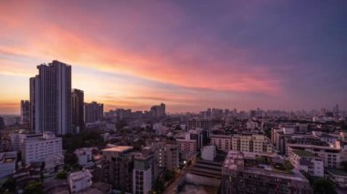 Bangkok, Tayland - 27 Kasım 2023 - Gün doğumunda Bangkok şehrinin sabah zamanlaması