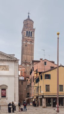 VeniceVertical 'daki Santo Stefano' nun Campanile Çan Kulesi