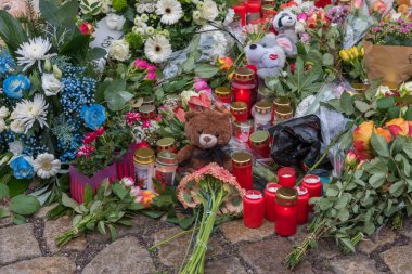 Magdeburg saldırısının kurbanları için başsağlığı dilerim. Magdeburg 'daki terörist saldırıdan sonra.