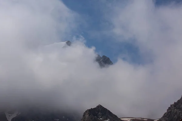 Wolken Den Bergen — Stockfoto