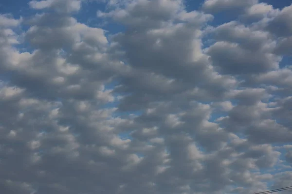 Фон Облаками Голубом Небе — стоковое фото