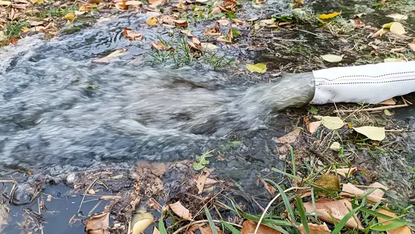 Su pompalamak. Sel. Tekstil yangın hortumu