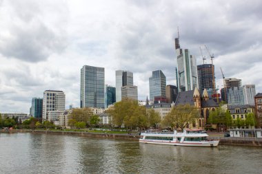 Frankfurt am Main 'in güzel manzarası - Frankfurt Hessen, Hesse, Almanya' da finans bölümü
