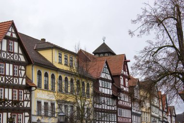 Almanya 'nın Werra Vadisi' ndeki Bad Sooden Allendorf 'taki resimli evler, Hessen