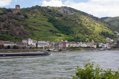 Kaub 'daki Gutenfels Kalesi. Gutenfels Şatosu, Almanya 'nın Rhineland-Palatinate eyaletinde yer alan bir şehirdir..