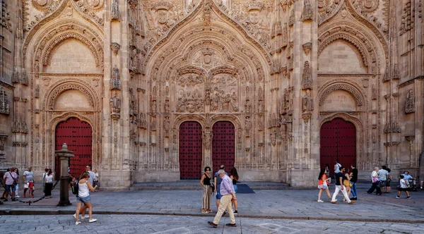 Salamanca Španělsko Srpna 2019 Hlavní Průčelí Nové Katedrály Salamanca Profuse — Stock fotografie