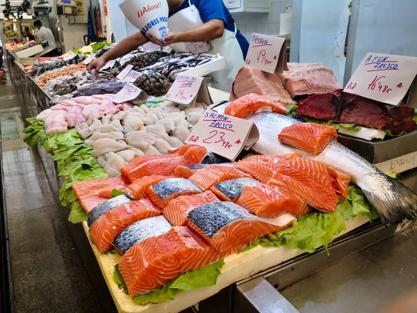 Cadiz Spanien Augusti 2023 Fiskmarknaden Cadiz Fantastisk Färsk Fisk Stall — Stockfoto