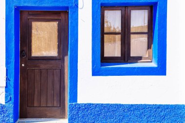Portekiz, Mertola 'daki mavi ve beyaz ev. Portekiz Serisinin Renkleri