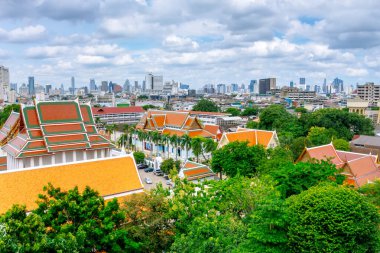 Grand palace ve Bangkok city.