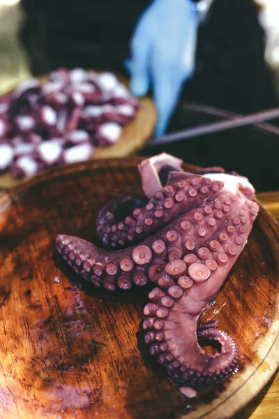 Preparing Plate Cooked Octopus Pulpo Gallega — Stock Photo, Image