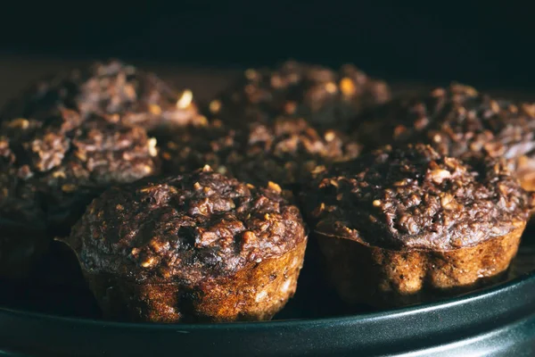 Chocolade Muffins Zwarte Achtergrond — Stockfoto