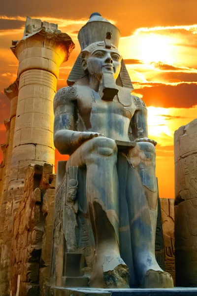 Statue Ramsès Coucher Soleil Temple Louxor Égypte — Photo