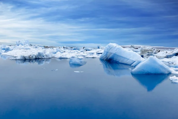 Icebergs Azuis Lagoa Glaciar Jokulsarlon Islândia — Fotografia de Stock