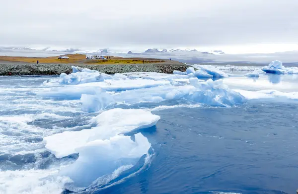 Великі Блакитні Айсберги Йокулсарлоновій Льодовиковій Лагуні Ісландія — стокове фото