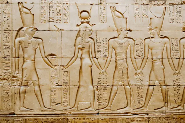 Befrielse Egyptiska Hieroglyfer Väggen Vid Horus Temple Det Edfu Egypten Stockfoto