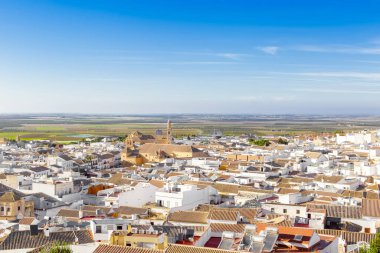 Osuna Dükü 'nün manzarası. Tarihi-Sanatsal Alanı ilan etti. Seville vilayeti. Güney İspanya. Sevilya Rönesansı 'nın en görkemli eseri..