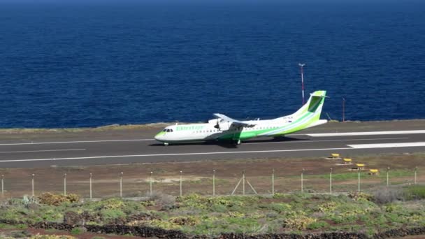 Small Aircraft Rolling Runway Volcanic Island Hierro Front Blue Sea — Stockvideo