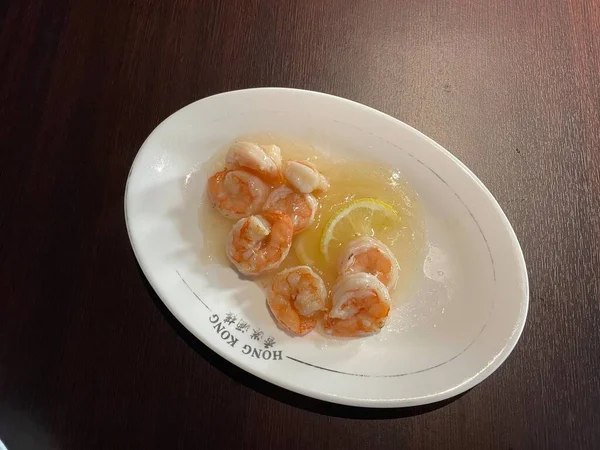 Limonlu karides tabağı