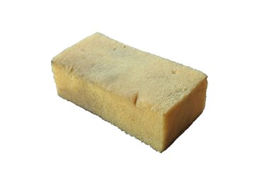 Polyester köpük sarısı, inşaat, ambalaj, dolum veya döşeme için kullanılır, kırpma yolu, kopyalanma alanı ile beyaz arka planda izole.