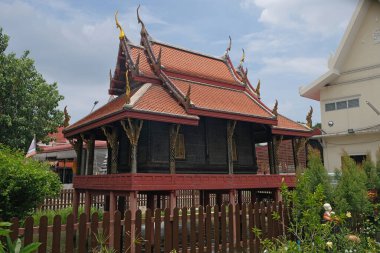 Tripitaka köşkü, Wat Apson Sawan Worawihan
