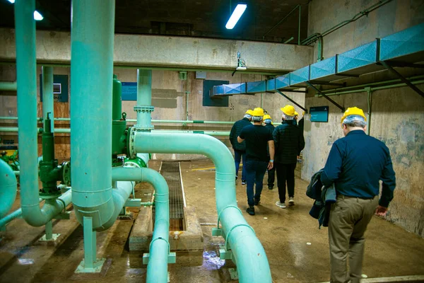 Itaipu Hidroelektrik Santrali - yağmurlu bir günde sızıntının görüntüsü - yüksek kaliteli fotoğraf