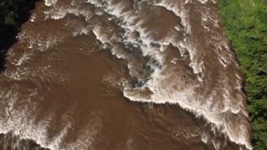 Saltos del Monday, Paraguay 'ın nefes kesici Panoramik Manzarası. Yüksek kaliteli FullHD görüntüler