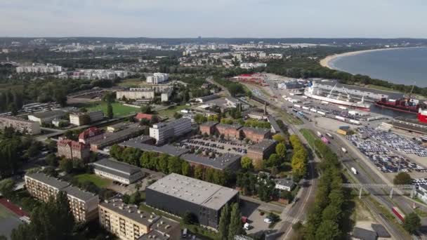Luftaufnahme Des Neuen Hafens Danzig Schiffe Hafenkanal Und Der Golf — Stockvideo