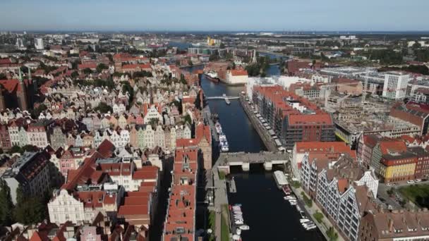 Uitzicht Vanuit Lucht Oude Binnenstad Van Gdansk Rivier Motlawa Een — Stockvideo