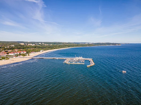 Uitzicht Vanaf Drone Stad Sopot Pier Aan Oostzee Een Zonnige — Stockfoto