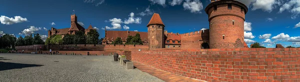 Panorama Der Teutonischen Burg Malbork Einem Sonnigen Sommertag — Stockfoto