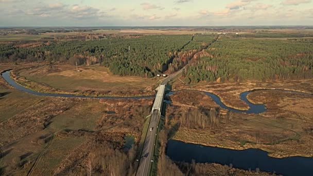 Luchtfoto Van Brug Rivier Narew Podlasie Een Zonnige Herfstdag — Stockvideo