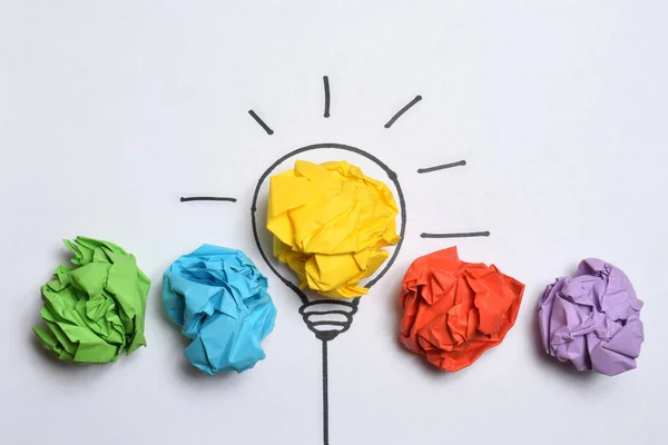 Креативное Мышление Инновационная Концепция Бумажный Лом Желтого Цвета Символом Лампочки — стоковое фото