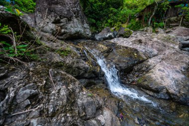 Bato, Catanduanes, Filipinler 'deki güzel Maribiina şelaleleri.